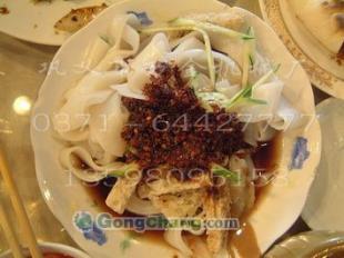 供應ML蒸汽涼皮機 以創新科技引領市場，助推傳統美食產業蓬勃發展